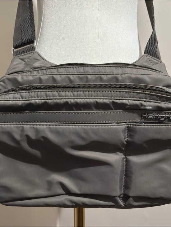 Hedgren Inner City Nylon Multi Pocket Travel Hiking Crossbody Messenger Bag - Picture 2 of 10